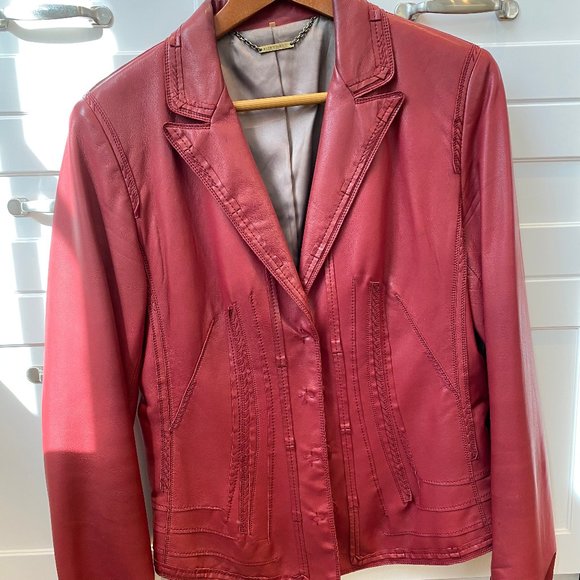 Soft Leather Blazer / Jacket by Elie Tahari - Picture 1 of 3